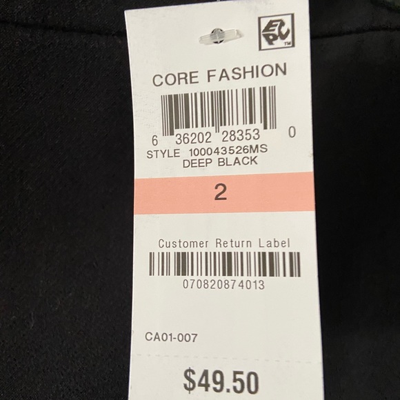 Black scallop edge skirt - Picture 2 of 4